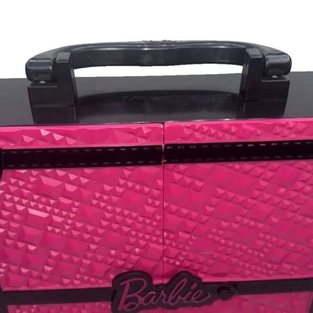 Barbie Fashionista Ultimate PINK Closet Portable Wardrobe ~ inc. clothing/acc.